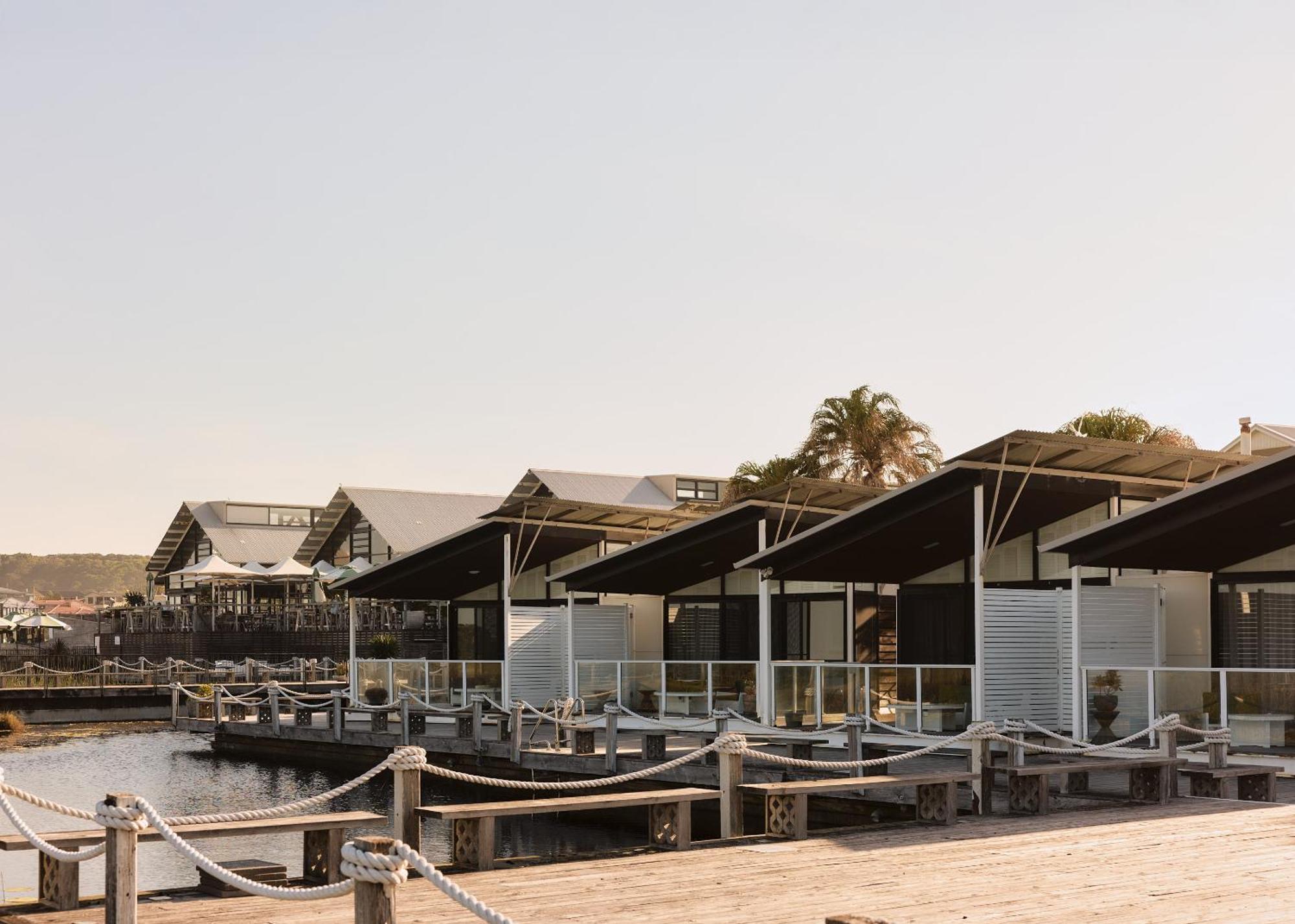 Caves Coastal Bar & Bungalows Caves Beach Buitenkant foto